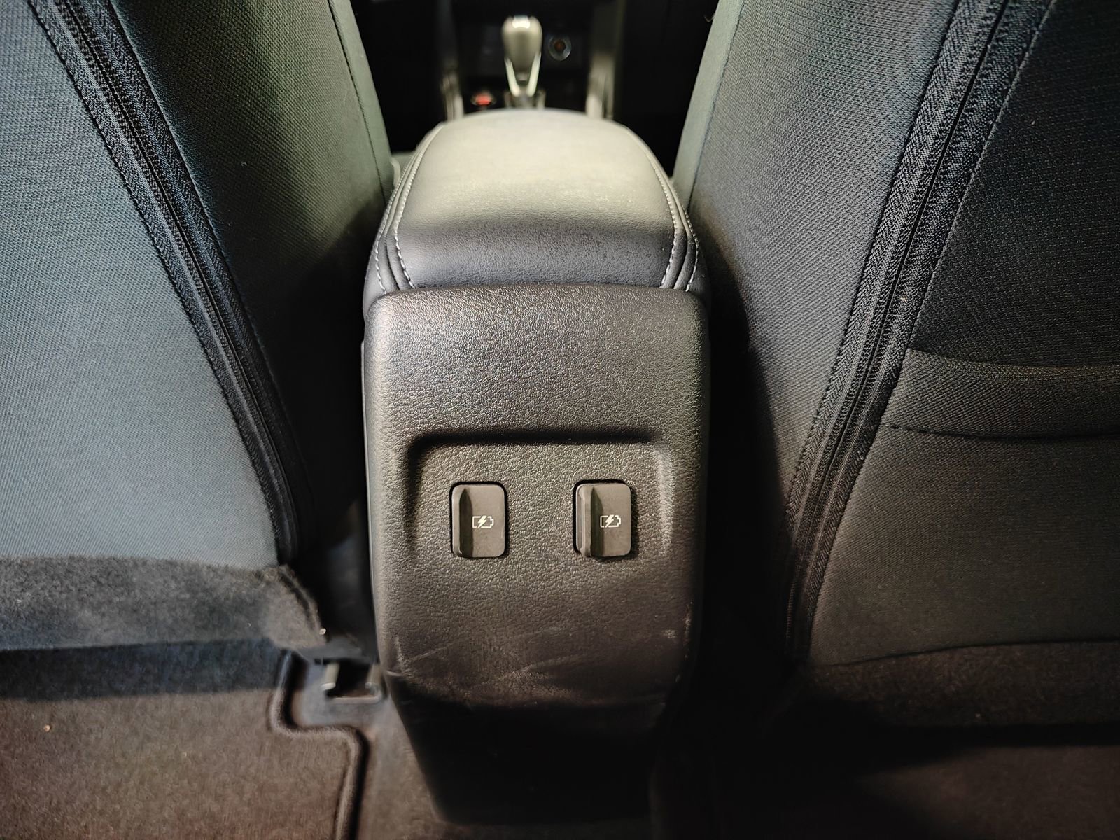 Used 2024 Nissan Kicks SV image 33