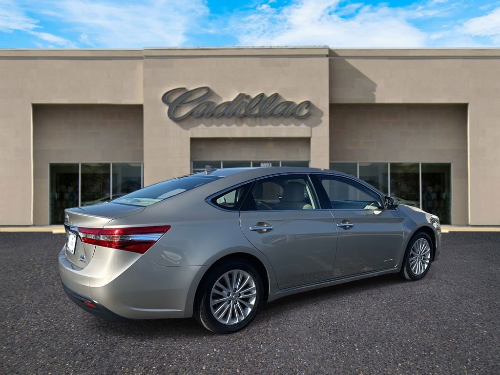 Used 2015 Toyota Avalon Limited image 3