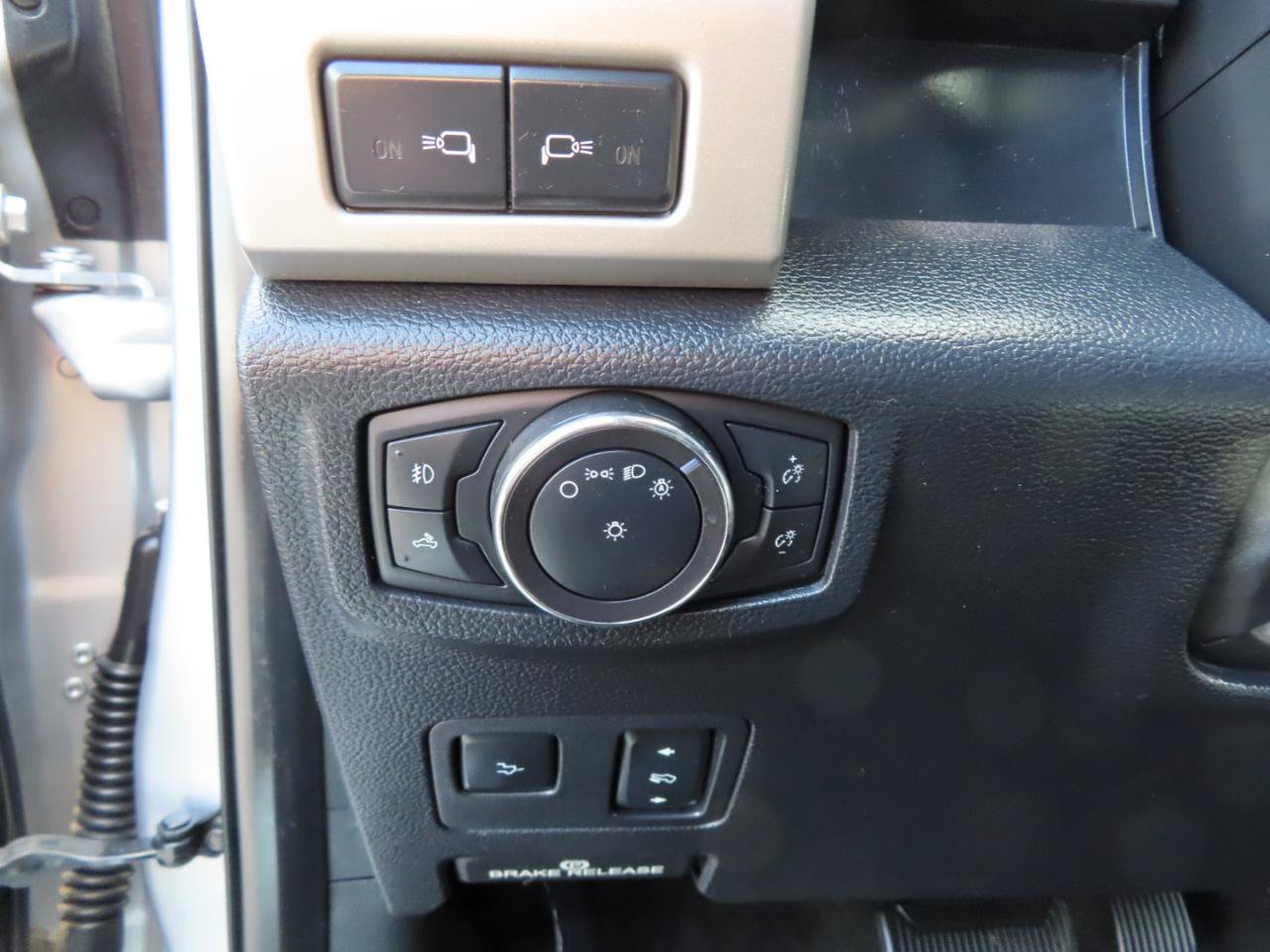 Used 2017 Ford F250 Lariat w/ Lariat Ultimate Package AWD/4WD image 33