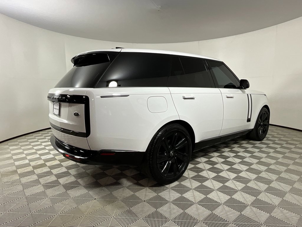 Certified 2023 Land Rover Range Rover SE image 5