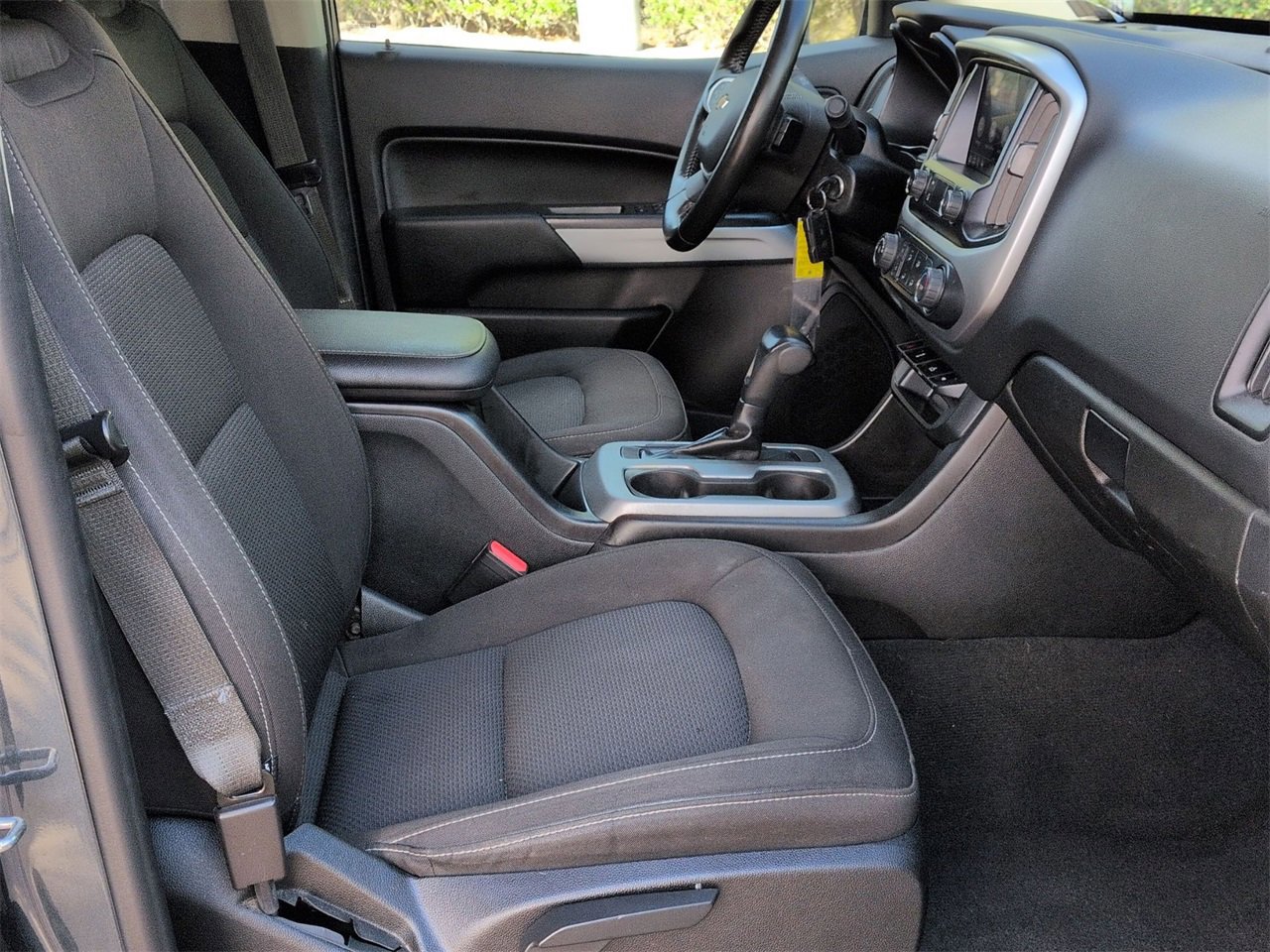 Used 2020 Chevrolet Colorado LT image 25