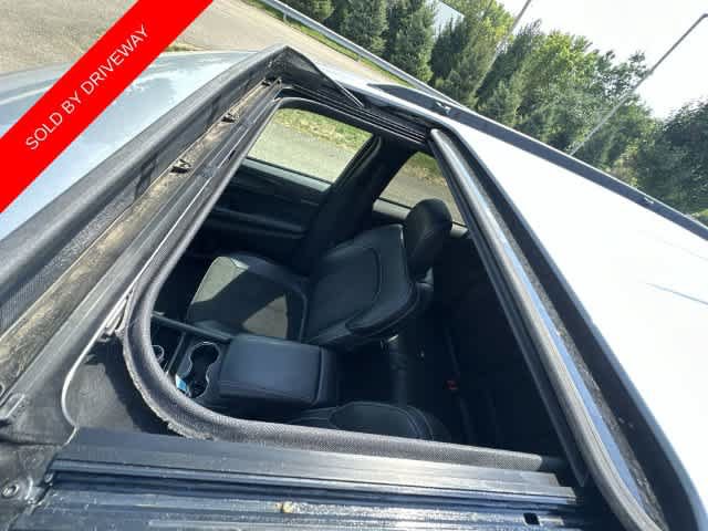 Used 2023 Jeep Grand Cherokee Altitude AWD/4WD image 6