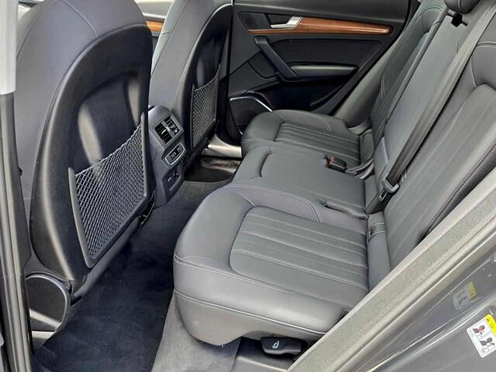 Used 2023 Audi Q5 2.0T Premium w/ Convenience Package AWD/4WD image 11
