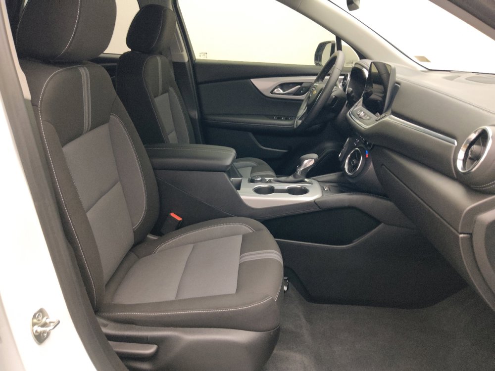Used 2024 Chevrolet Blazer LT w/ Convenience Package FWD image 21