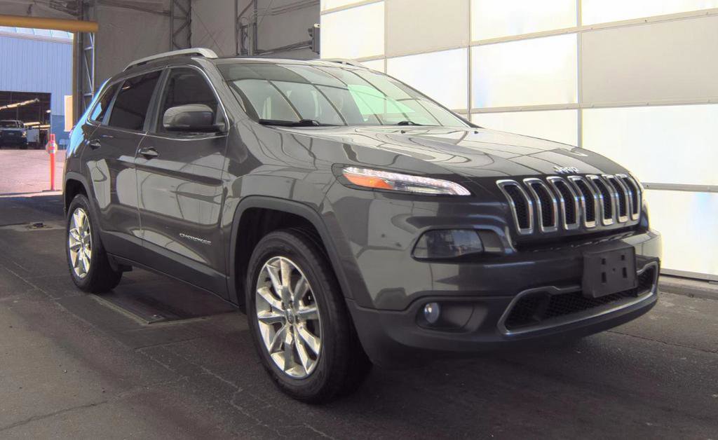 Used 2016 Jeep Cherokee Limited AWD/4WD image 1