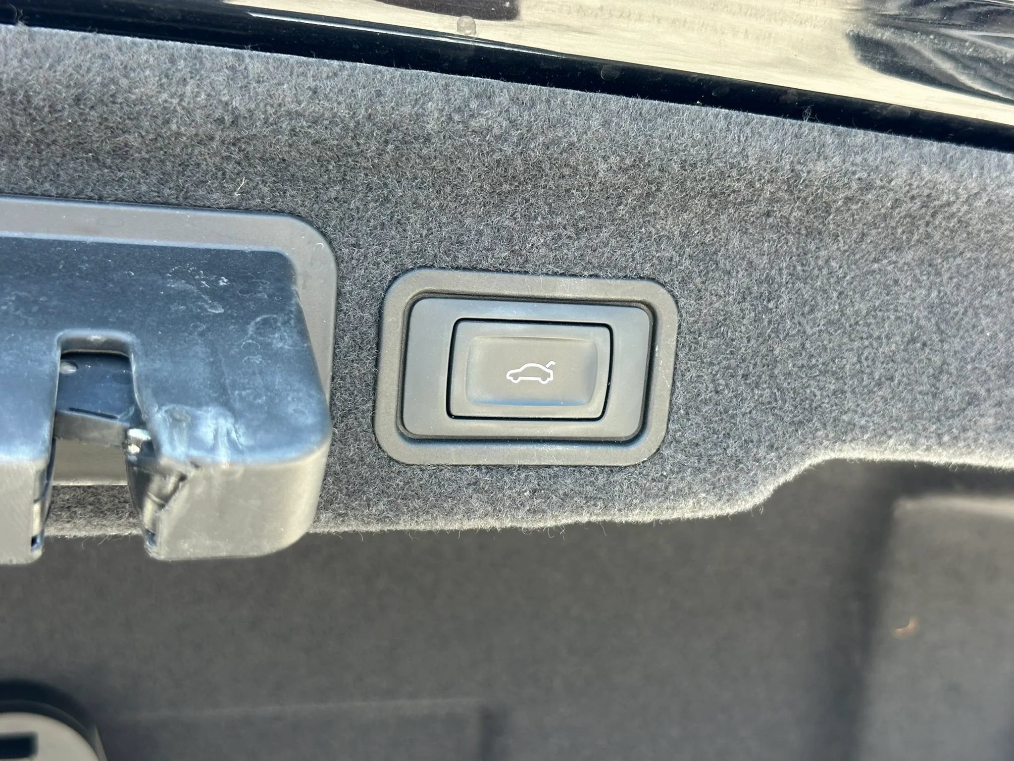 Used 2014 Audi A8 L TDI AWD/4WD image 18