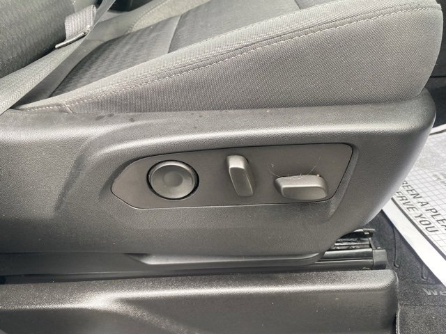 Used 2022 GMC Yukon SLE image 29