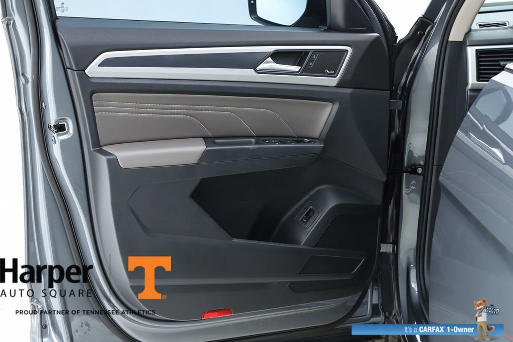 Used 2023 Volkswagen Atlas SEL Premium AWD/4WD image 57