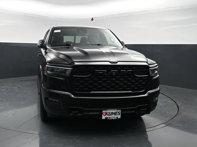 New 2027 RAM 1500 4x4 Crew Cab image 2