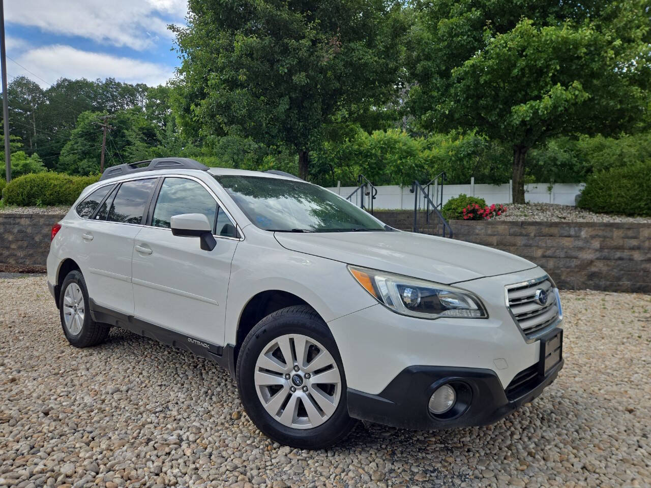 Used 2016 Subaru Outback 2.5i Premium AWD/4WD image 29