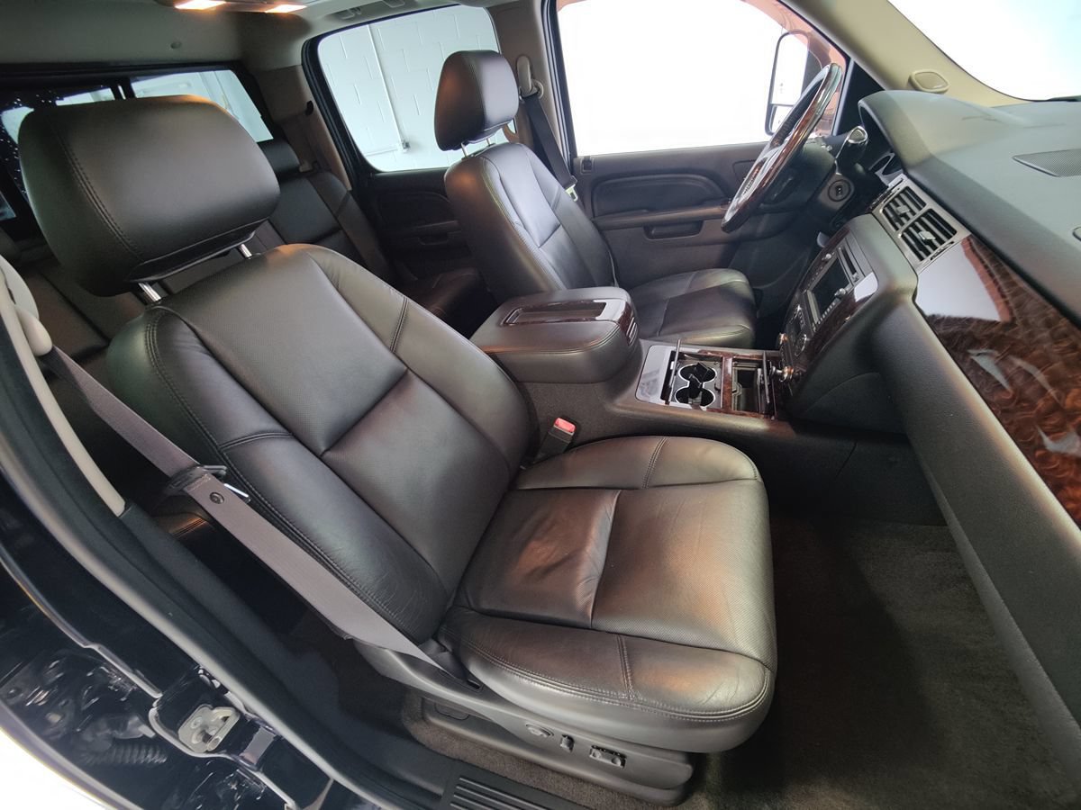 Used 2011 GMC Sierra 2500 Denali AWD/4WD image 15