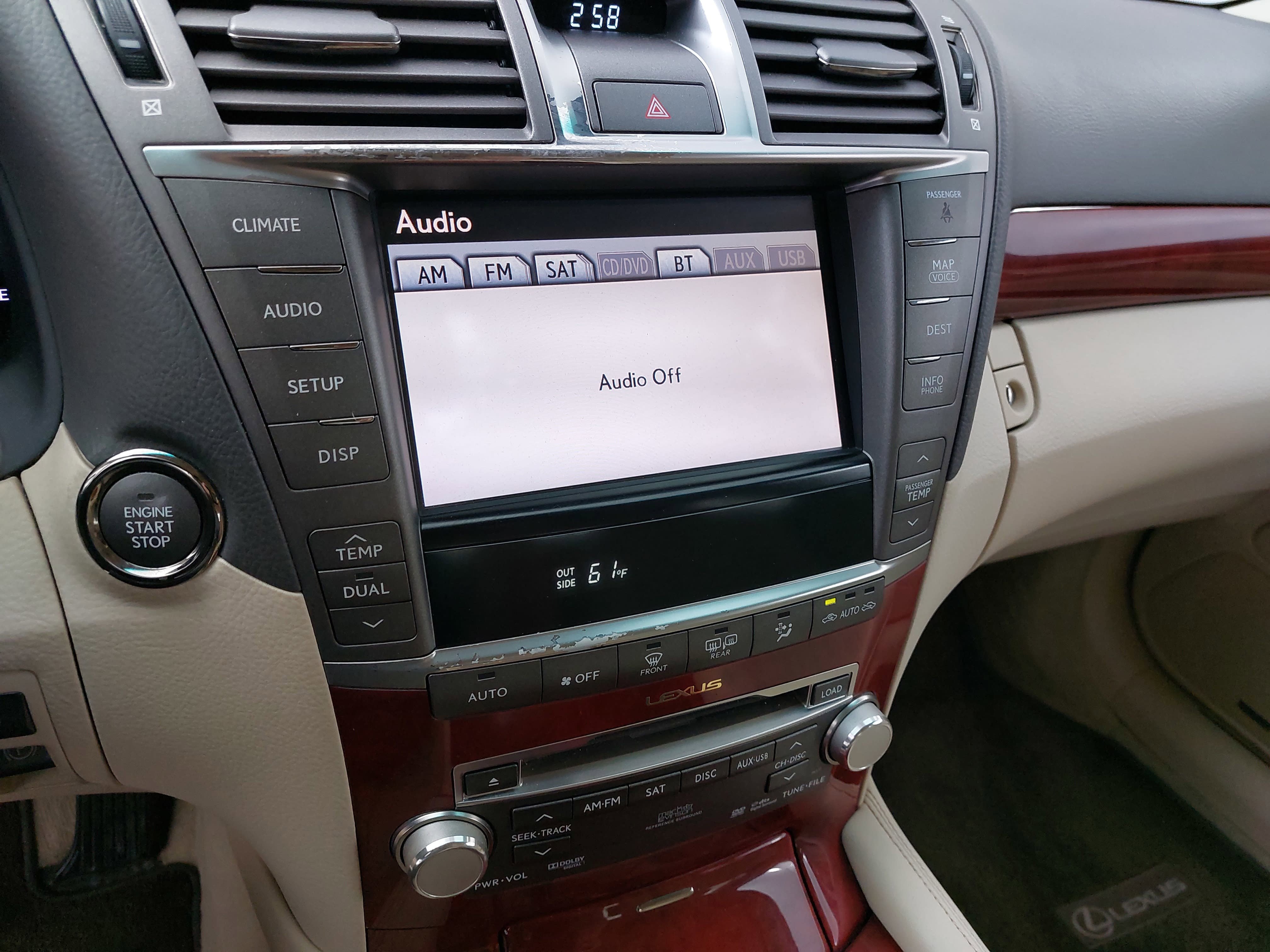 Used 2011 Lexus LS 460 w/ Luxury Value Edition RWD image 22