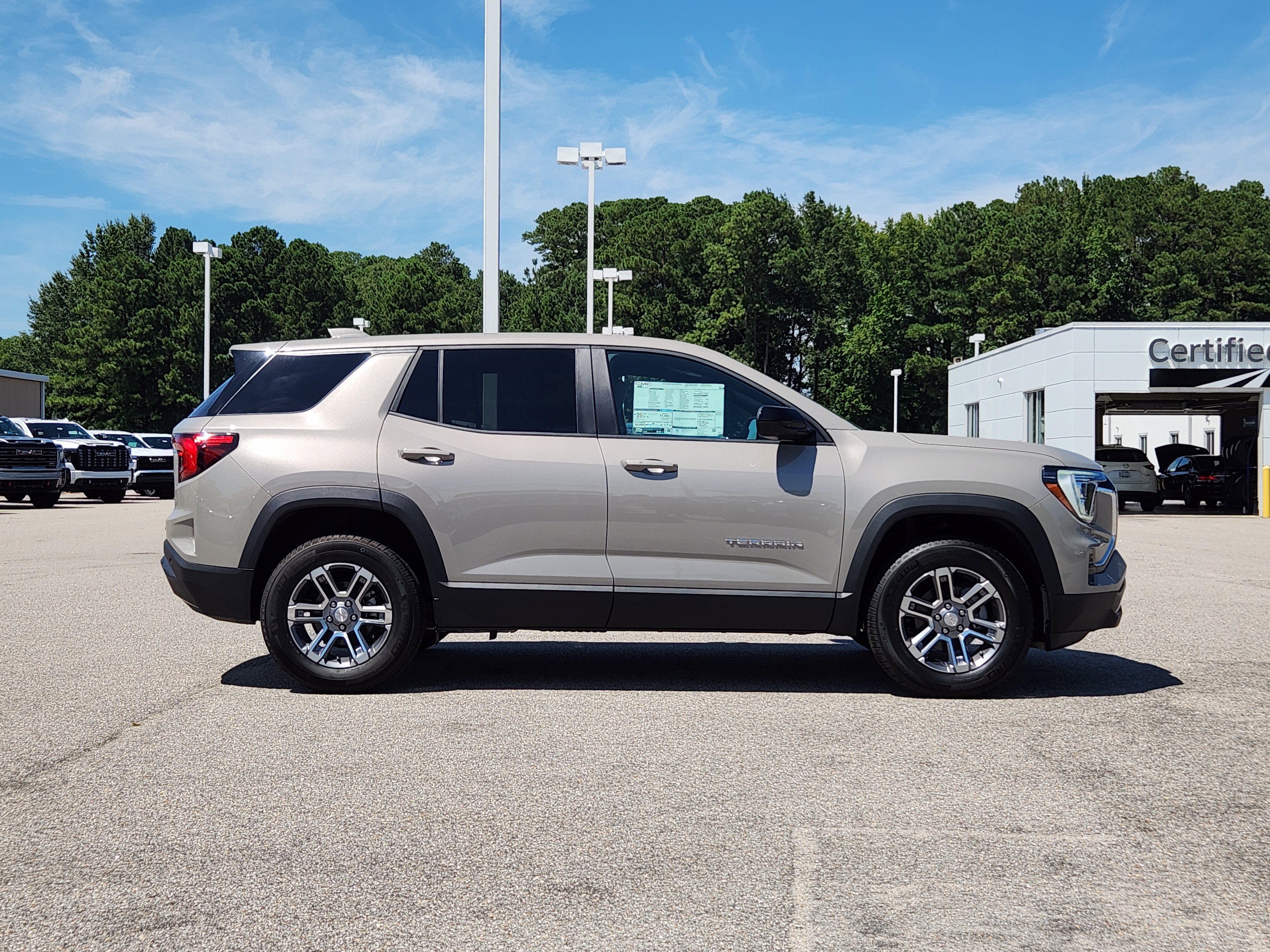 New 2026 GMC Terrain Elevation image 8