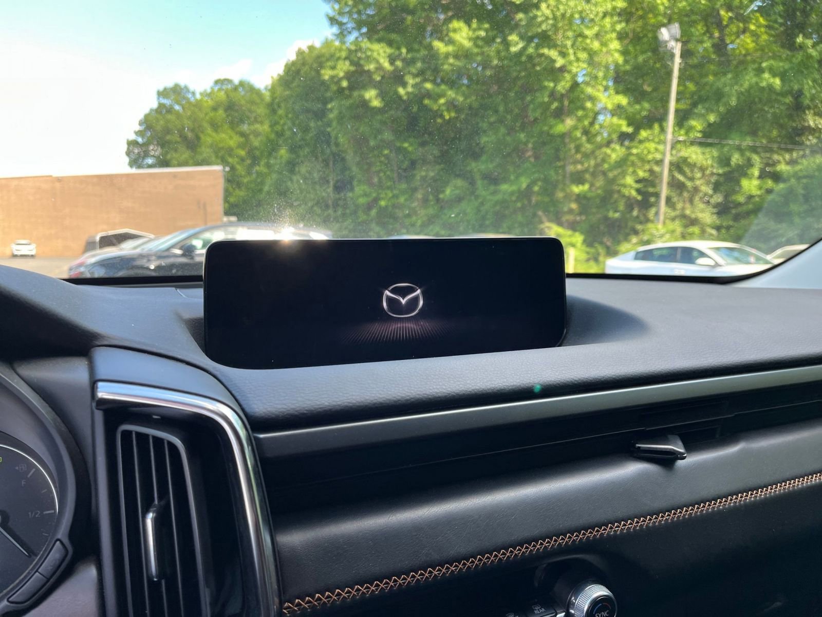 Used 2025 MAZDA CX-50 2.5 Hybrid w/ Premium Plus Pkg AWD/4WD image 17