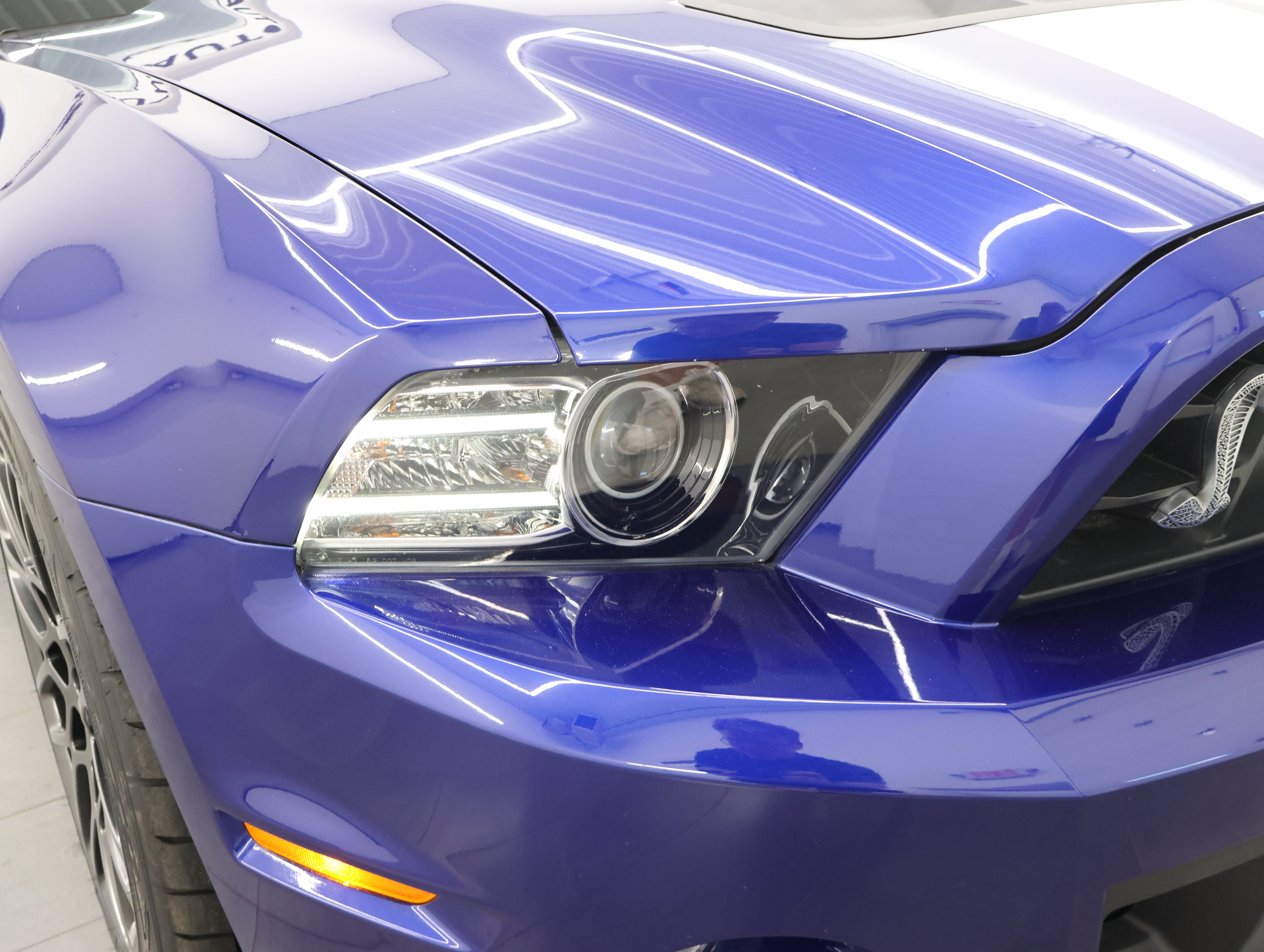 Used 2013 Ford Mustang Shelby GT500 RWD image 22