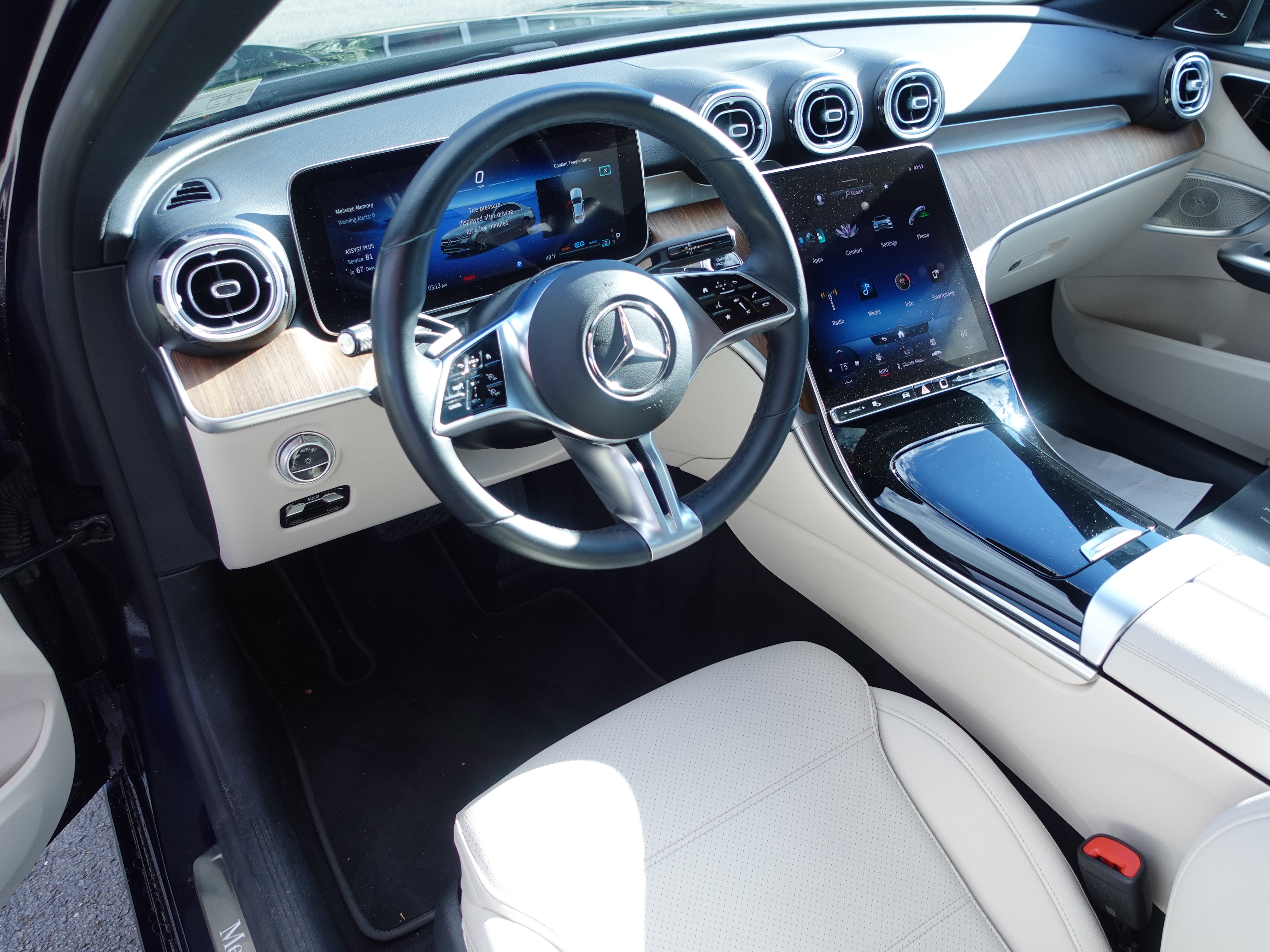 Used 2022 Mercedes-Benz C 300 4MATIC Sedan image 8