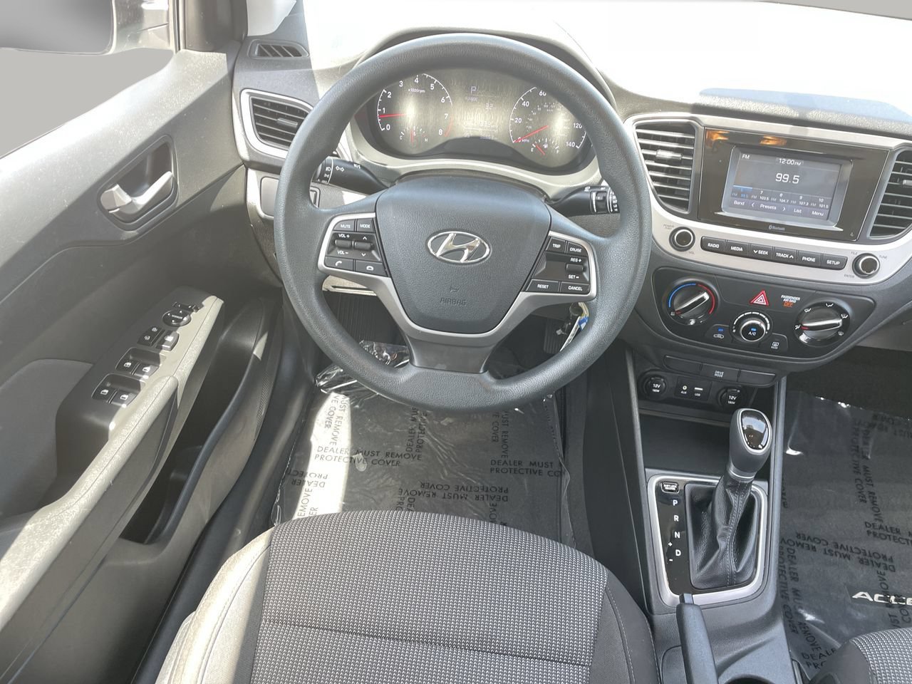 Used 2020 Hyundai Accent SE FWD image 12
