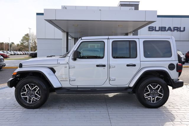 Used 2024 Jeep Wrangler Sahara image 2