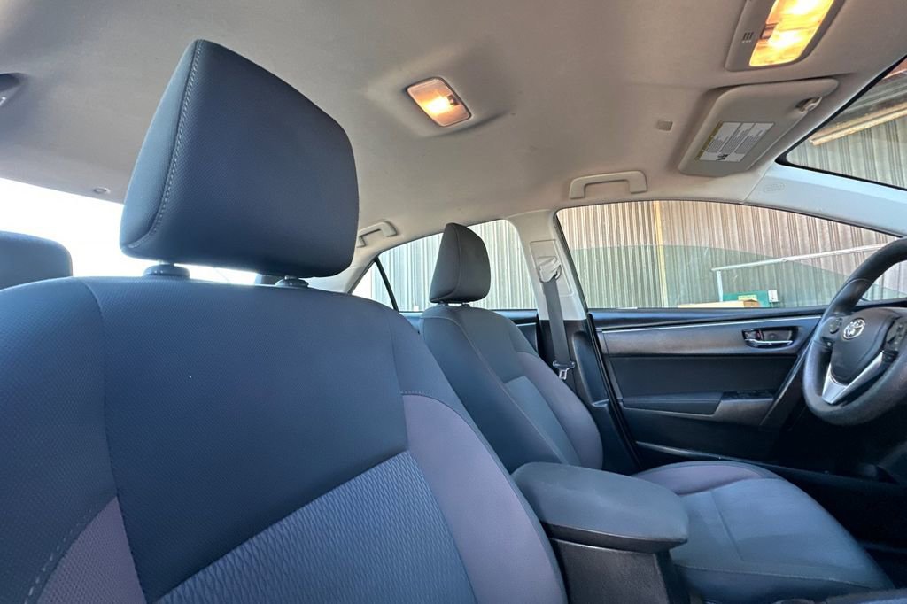 Used 2019 Toyota Corolla LE FWD image 16