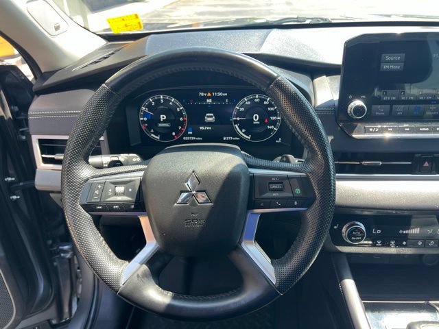 Used 2024 Mitsubishi Outlander SE FWD image 9