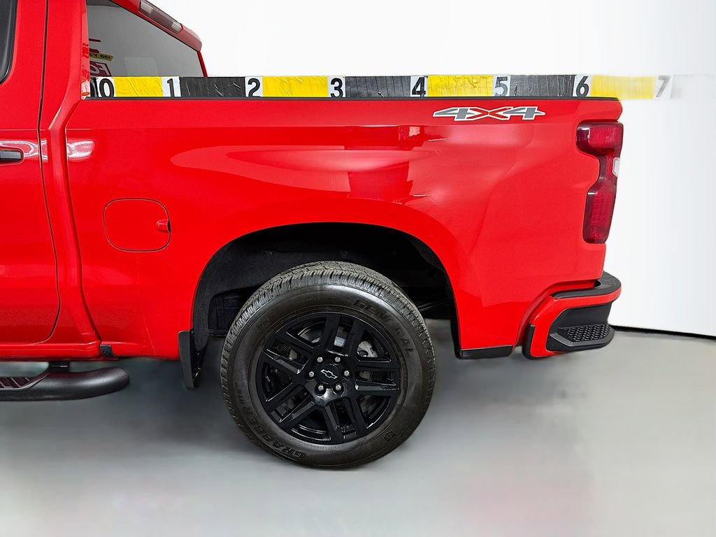 Used 2025 Chevrolet Silverado 1500 Custom w/ LPO, Dark Essentials Package image 32