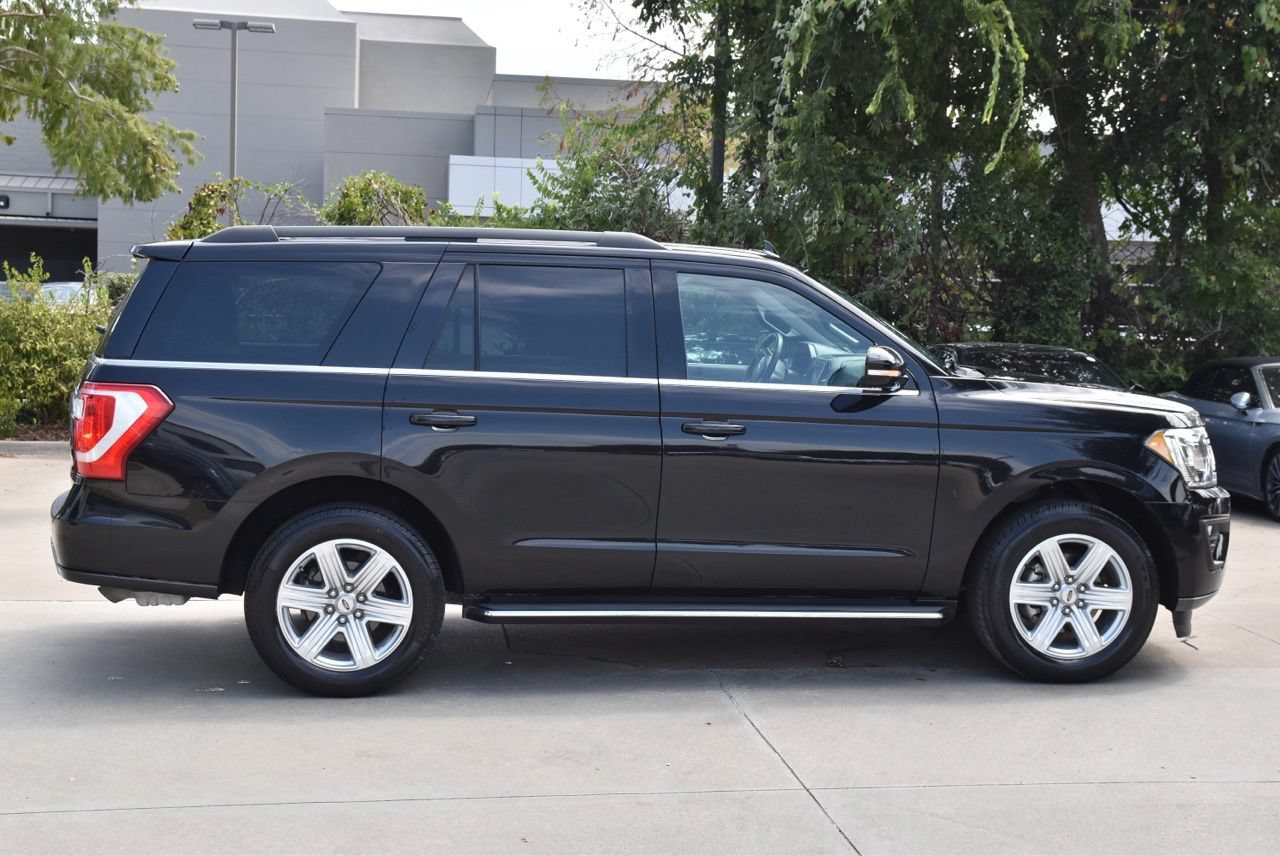 Used 2019 Ford Expedition XLT w/ Equipment Group 202A RWD image 6