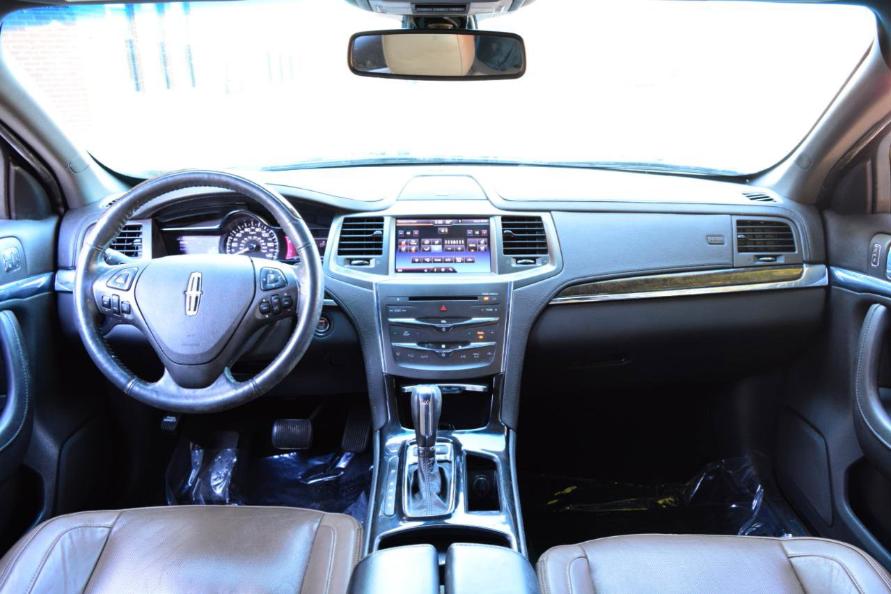 Used 2013 Lincoln MKS image 18