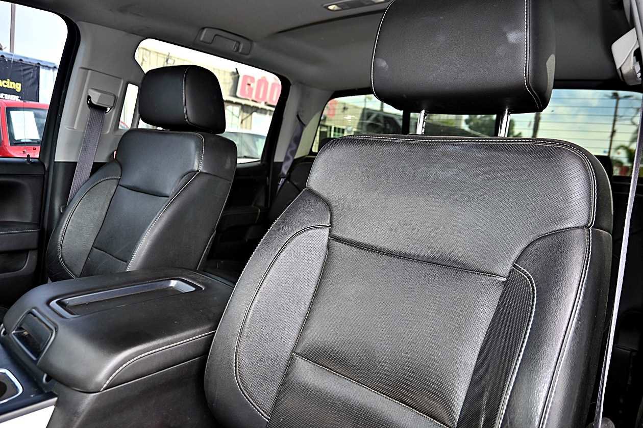 Used 2015 Chevrolet Silverado 3500 LTZ image 14