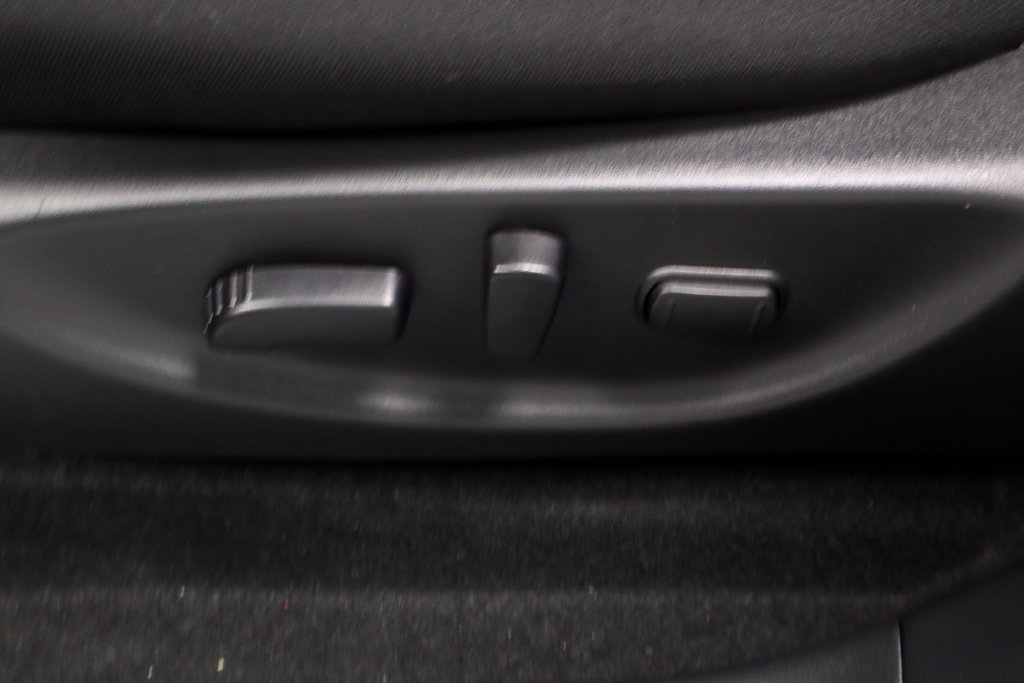 Certified 2025 Nissan Leaf SV Plus FWD image 24