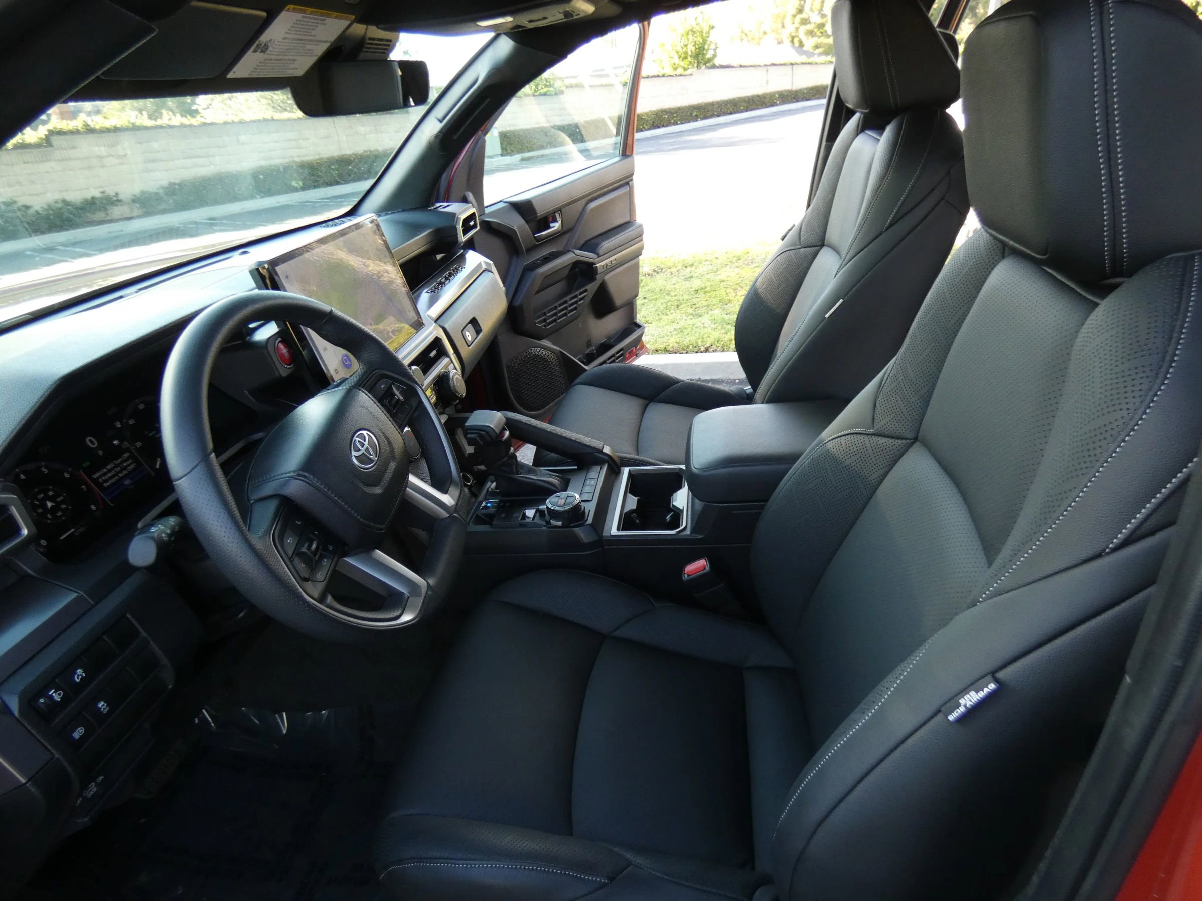 Used 2025 Toyota Tacoma TRD Off-Road image 54