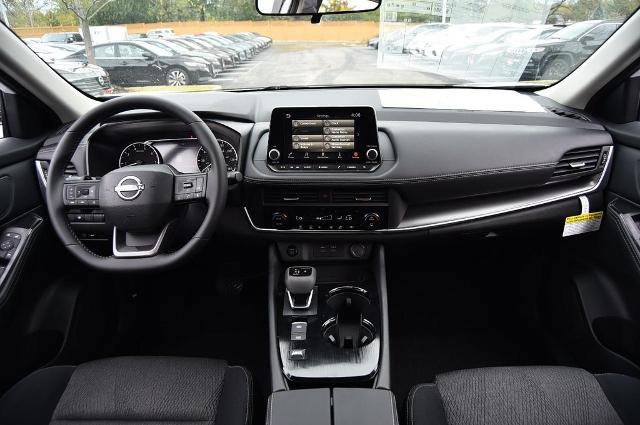 New 2026 Nissan Rogue SV FWD image 8