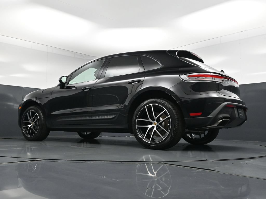 New 2026 Porsche Macan AWD/4WD image 28
