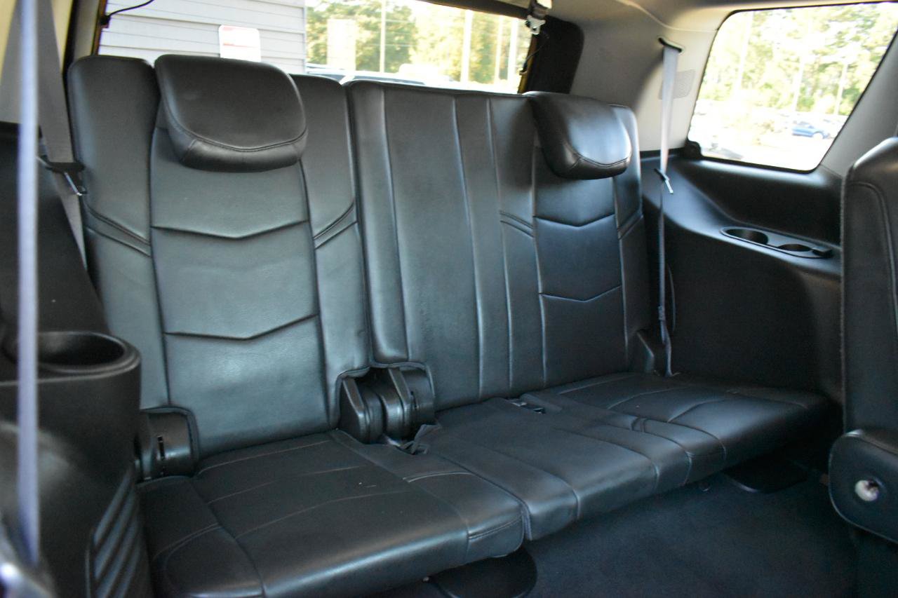 Used 2016 Cadillac Escalade Luxury AWD/4WD image 29