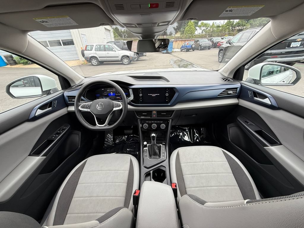 Used 2023 Volkswagen Taos SE FWD image 21