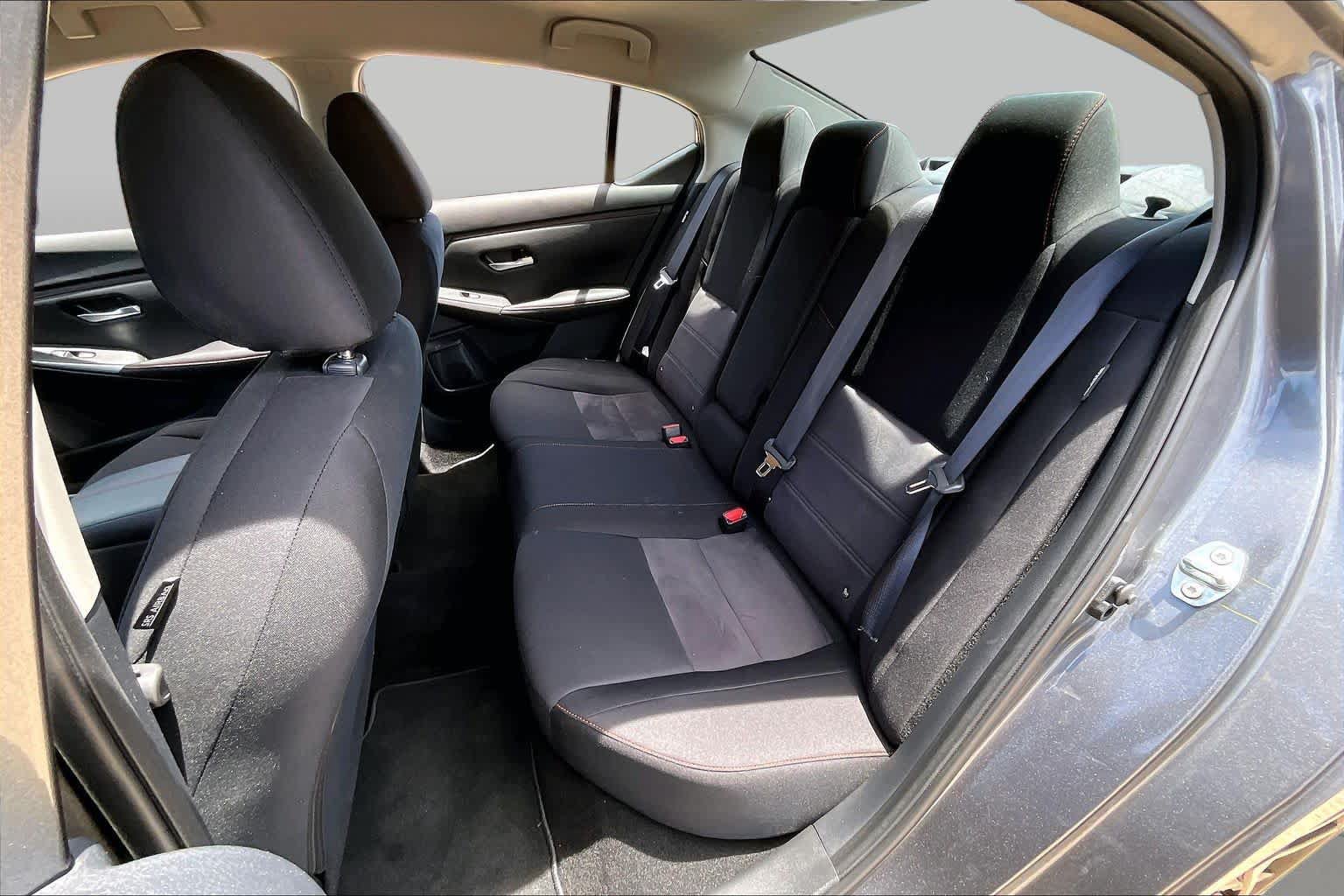 Certified 2025 Nissan Sentra SR FWD image 17