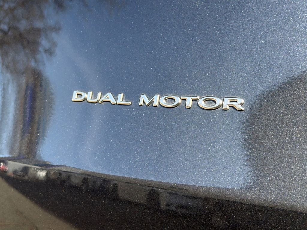 Used 2026 Tesla Model Y Long Range image 34