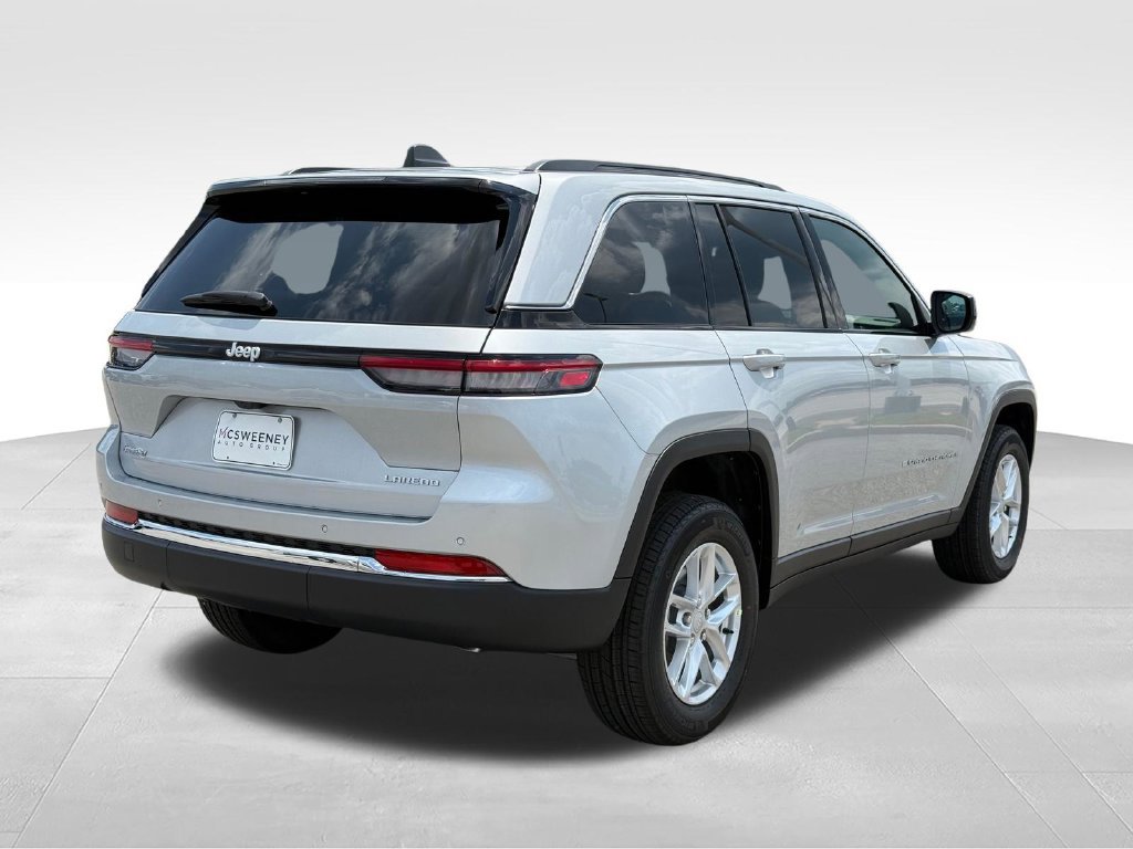 New 2026 Jeep Grand Cherokee Laredo RWD image 28