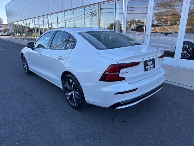 Certified 2024 Volvo S60 B5 Core image 3