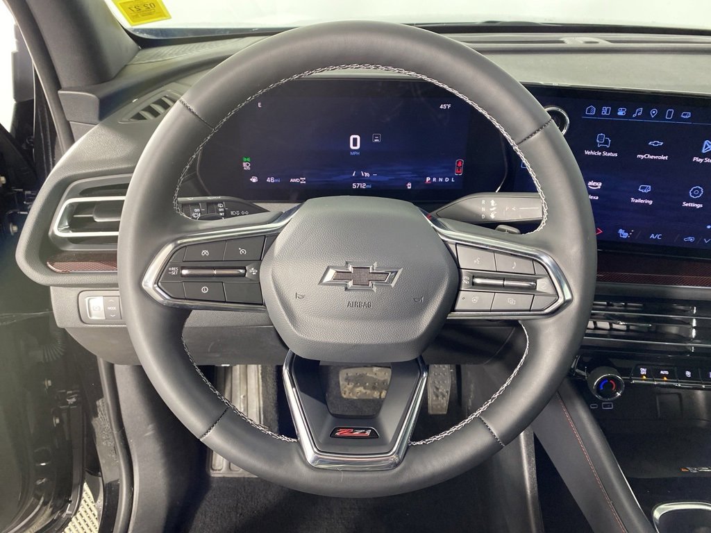 Used 2025 Chevrolet Traverse Z71 w/ Driver Confidence Package image 10