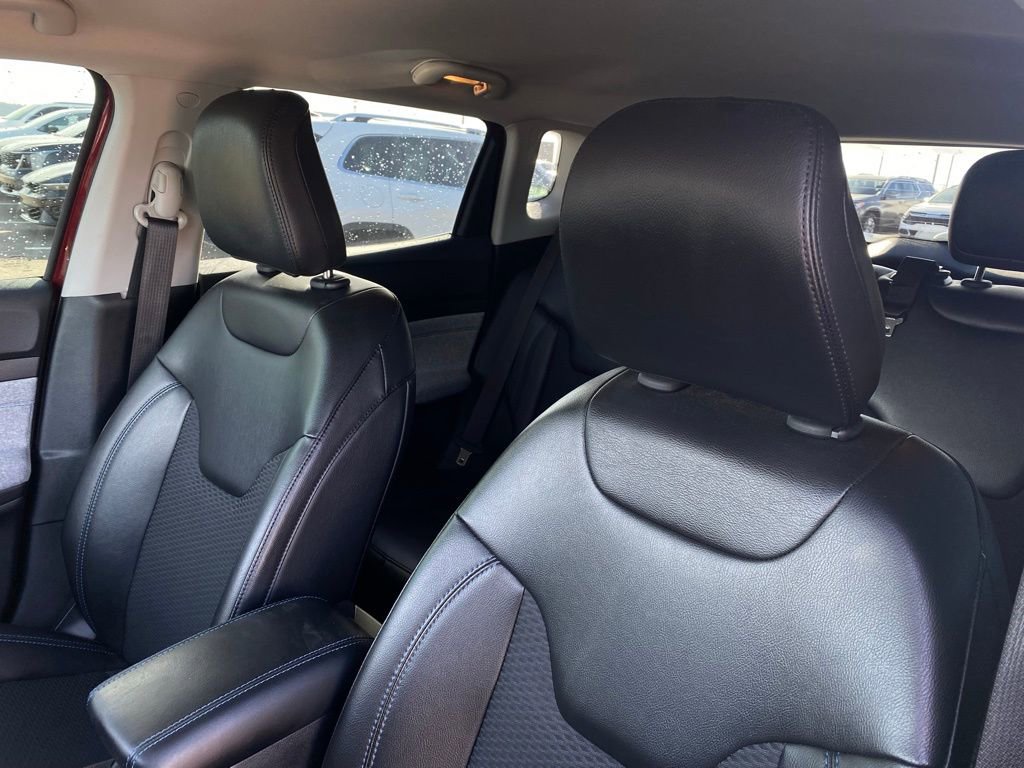 Used 2022 Jeep Compass Latitude FWD image 20