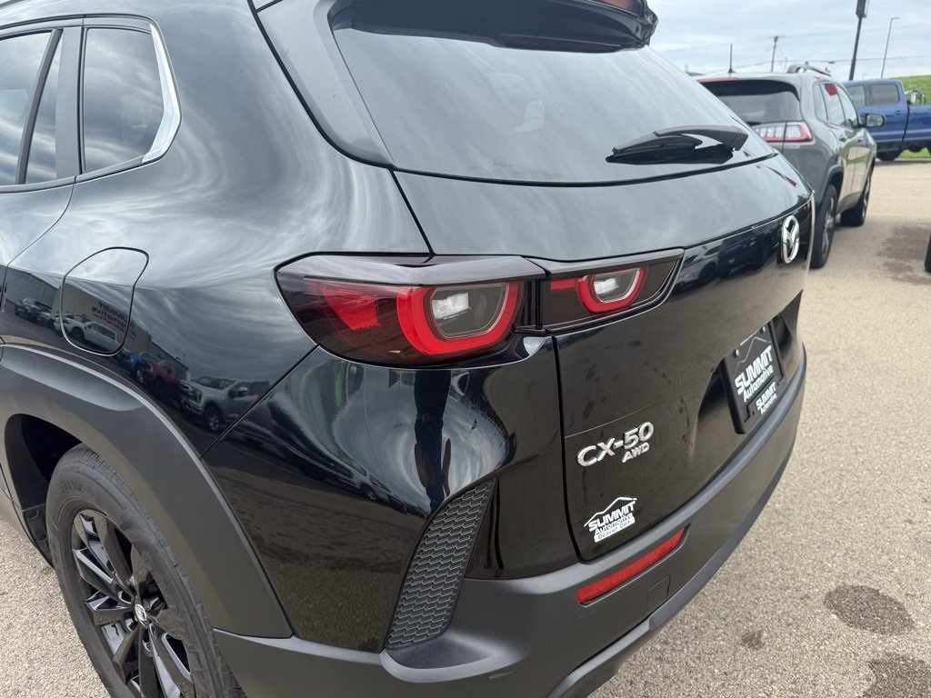 Used 2024 MAZDA CX-50 AWD 2.5 S w/ Premium Package image 39