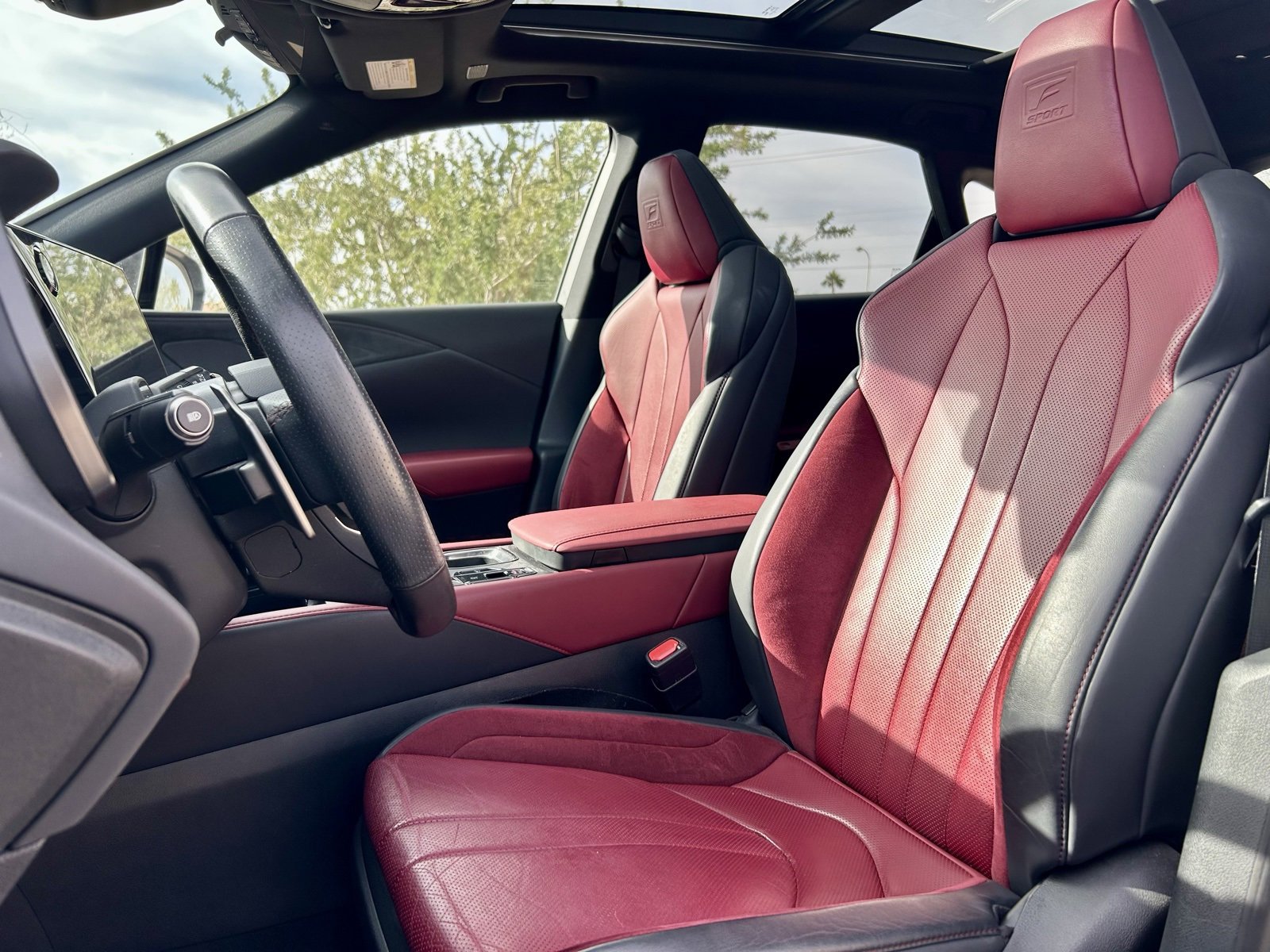 Used 2024 Lexus RX 500h F Sport w/ Convenience Package image 10