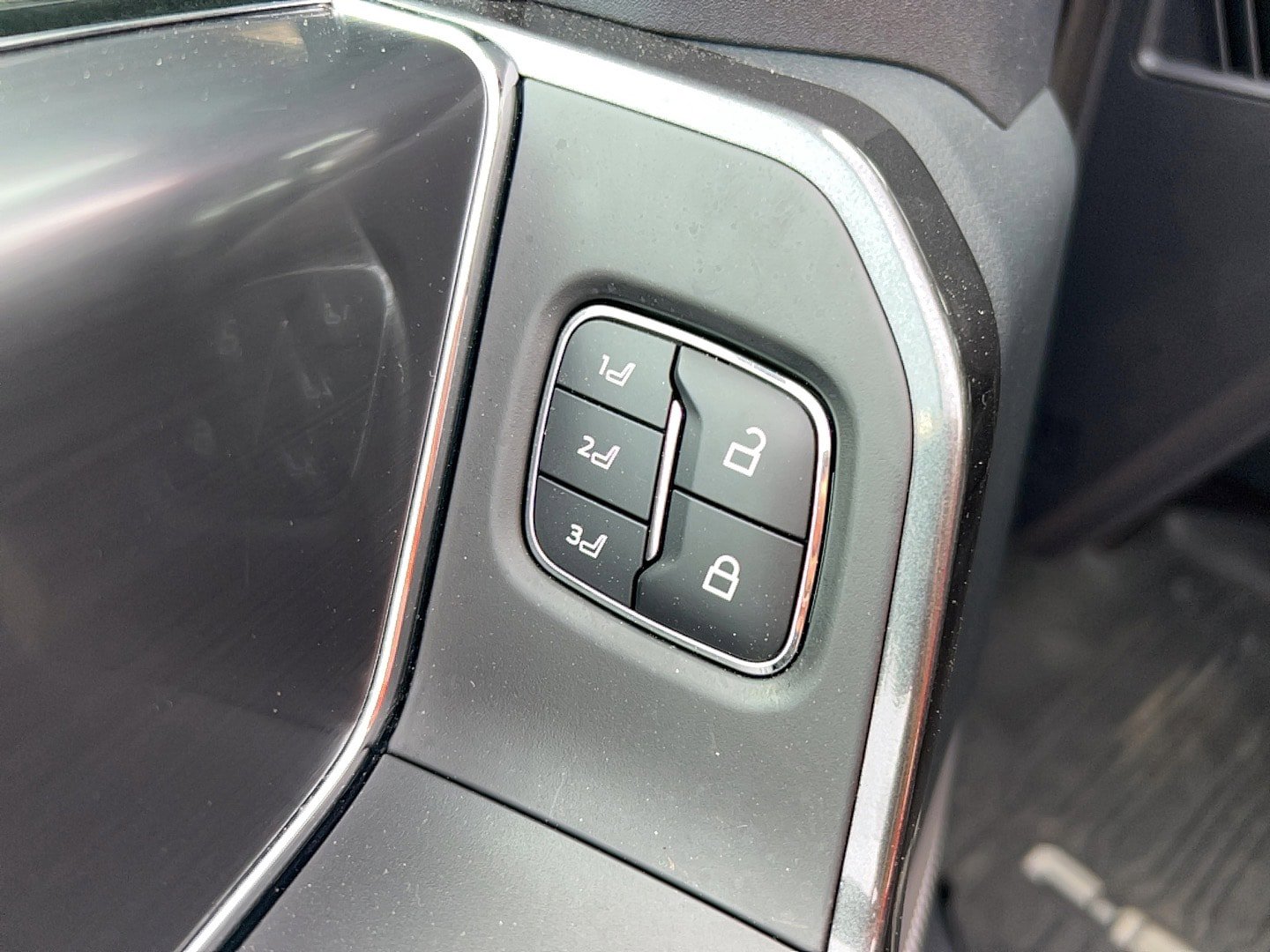 Used 2021 Ford F150 Lariat AWD/4WD image 13