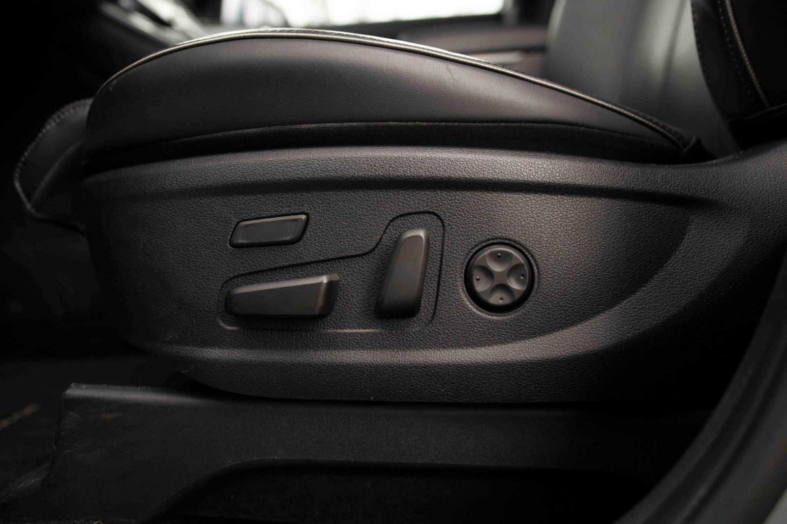 Used 2020 Hyundai Palisade Limited image 17