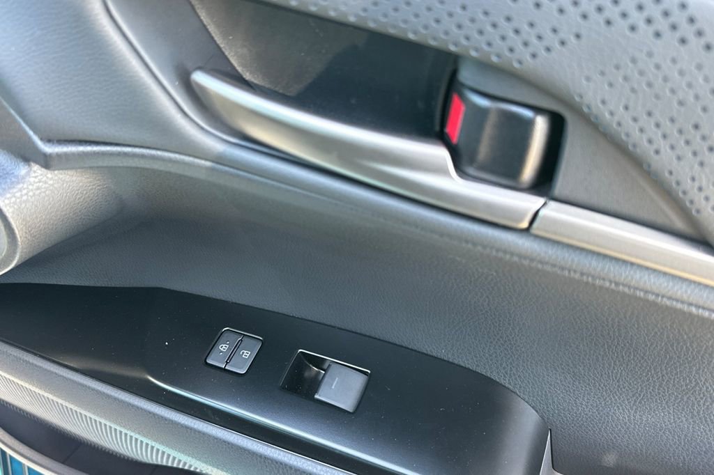 Used 2026 Toyota Camry XSE w/ Premium Plus Package image 19