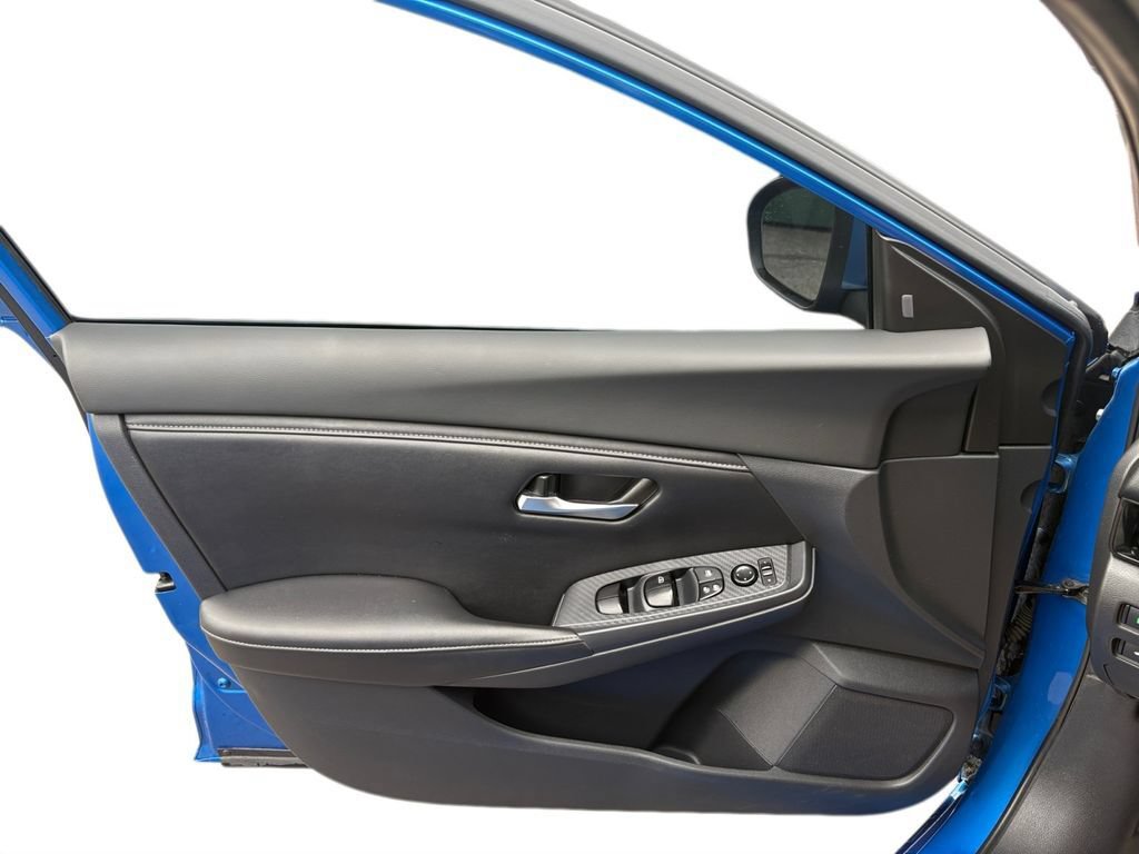 Used 2023 Nissan Sentra SV FWD image 17