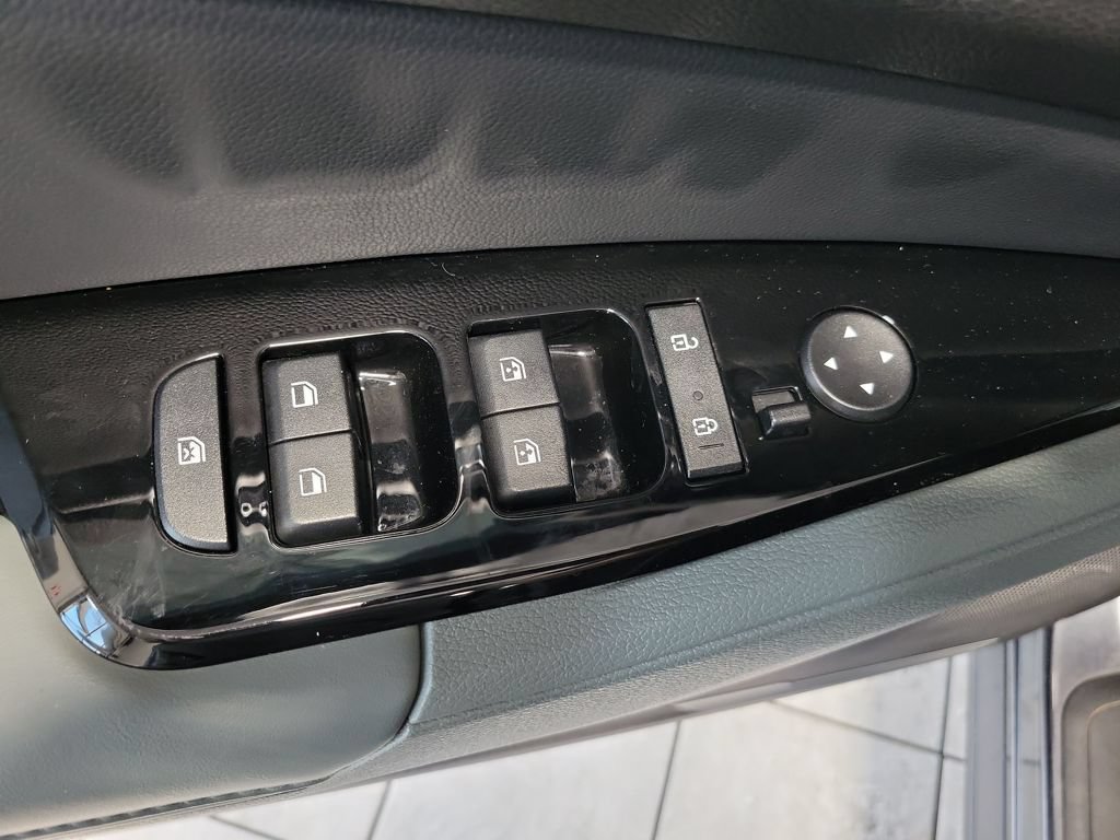 Used 2023 Kia Sportage X-Line w/ X-Line Premium Package AWD/4WD image 34
