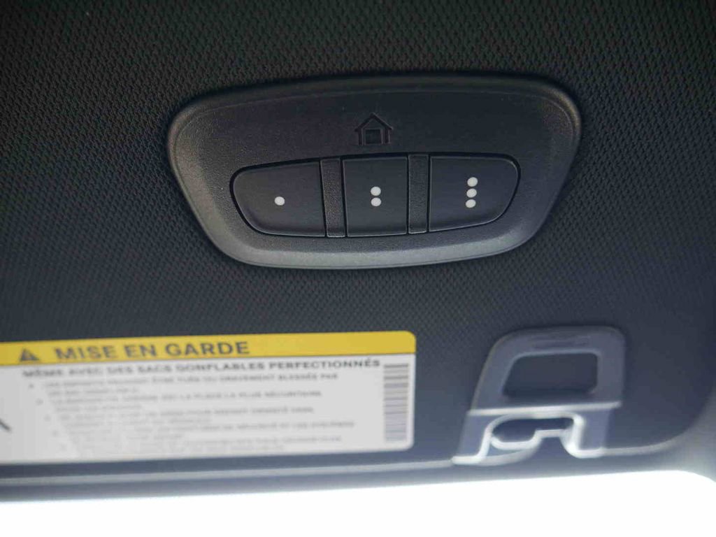 New 2025 Jeep Grand Cherokee Limited w/ Luxury Tech Group II image 34