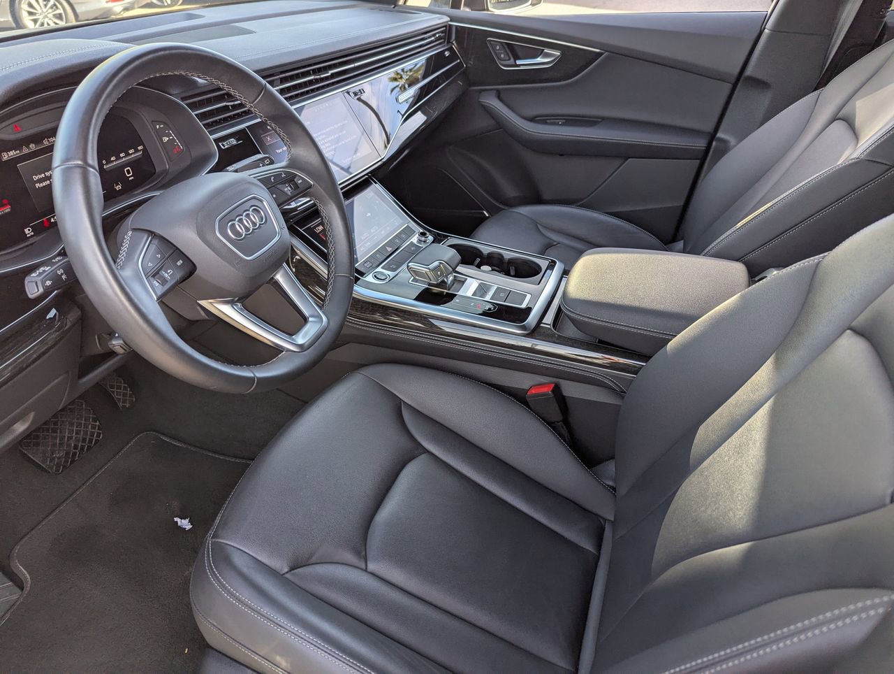 Used 2025 Audi Q7 3.0T Premium Plus image 28