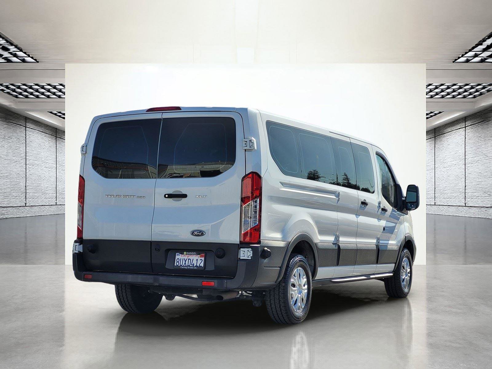 Used 2018 Ford Transit 350 XLT RWD image 5